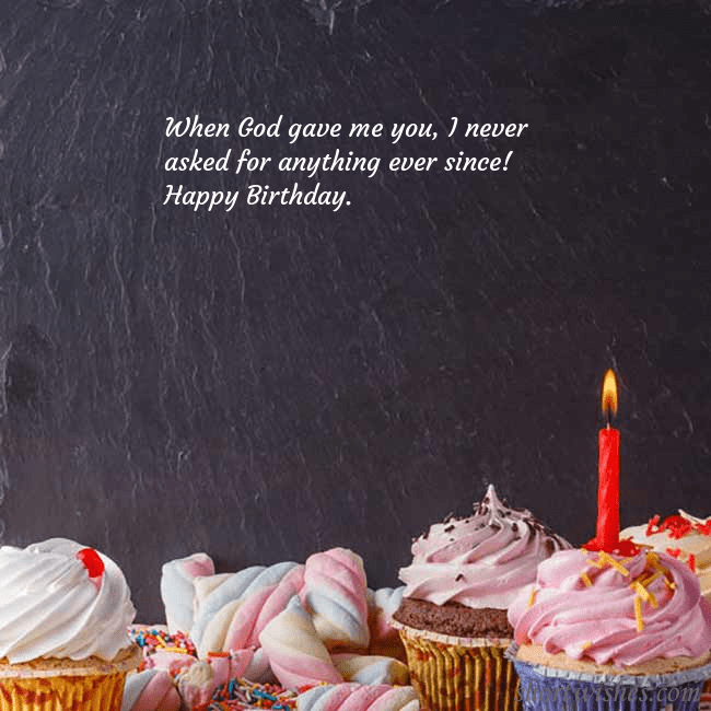 Birthday ecard with cupcakes and a candle